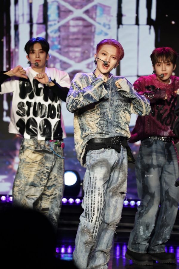 ⓒ이든엔터테인먼트