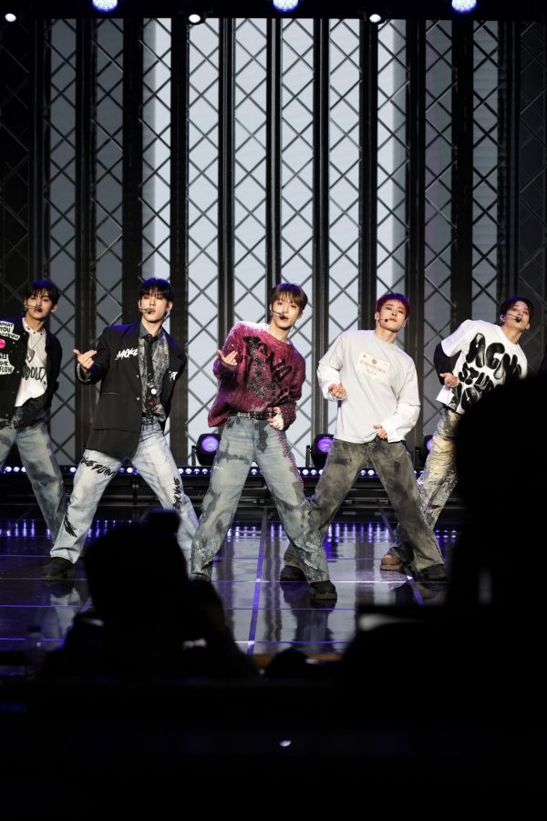 ⓒ이든엔터테인먼트