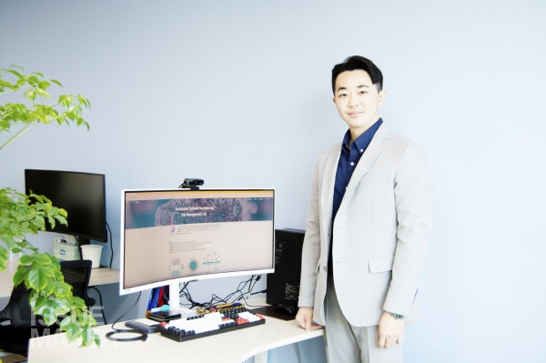 오진우 교수는 우수신진과제를 통해 기존의 기계공학적 시스템 설계에 머무르지 않고, 멤브레인이라는 소재 기반 기술을 통합하여 전통적인 시스템의 한계를 극복하려고 시도하고 있다.(사진=임성희 기자)