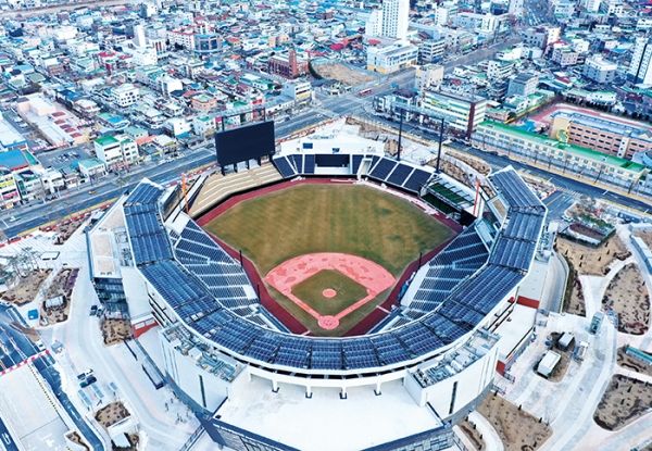 한화 이글스는 지난 39년간 사용했던 대전 한화생명 이글스파크를 떠나 ‘한화생명 볼파크’ 시대를 열었다. ⓒ대전광역시