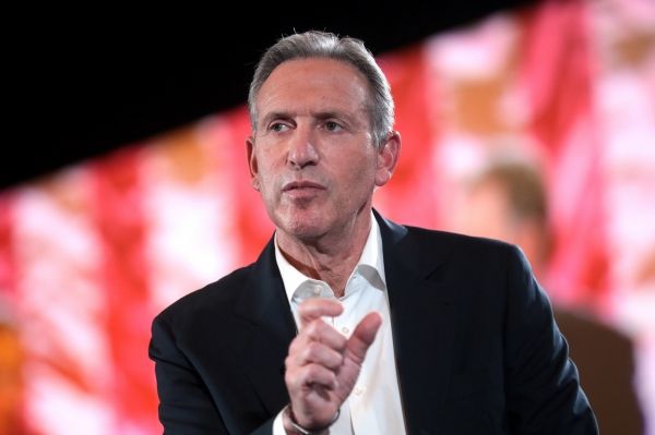 하워드 슐츠 스타벅스 창업자는 23년간 스타벅스의 CEO를 지내며 기업을 세계 최고의 커피 체인점으로 성장시켰다. ⓒGage Skidmore/Flickr