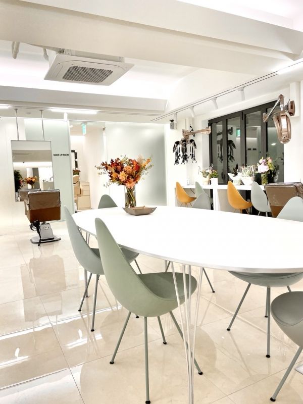 제이와이청담은 아름다움의 완성뿐 아니라, 사람과 기술, 성장을 함께 엮어내는 공간으로서 새로운 가치와 가능성을 만들어가고 있다.ⓒ 제이와이청담