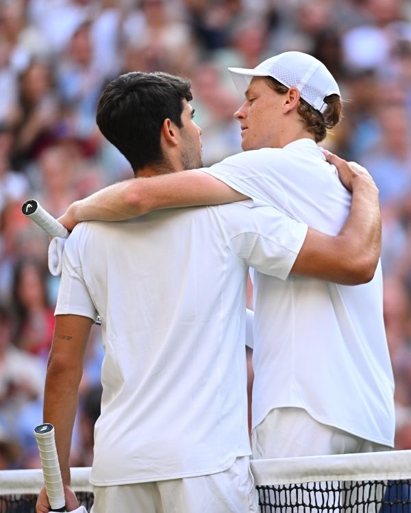 얀니크 신네르와 카를로스 알카라스는 최근 7차례 메이저 대회 우승을 나눠 가지며 라이벌 구도를 형성하고 있다. ⓒ롤랑 가로스 엑스(X)