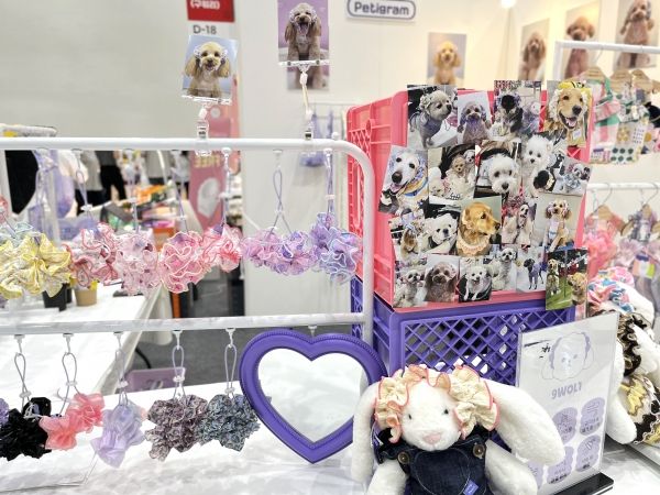 반려동물 박람회 참여를 통해 소통의 창구를 넓혀가고 있는 윤지현 대표는 반려동물 건강 제품 분야에서 선도적인 브랜드로 성장하고 싶다는 포부를 전했다. ⓒ페티그램