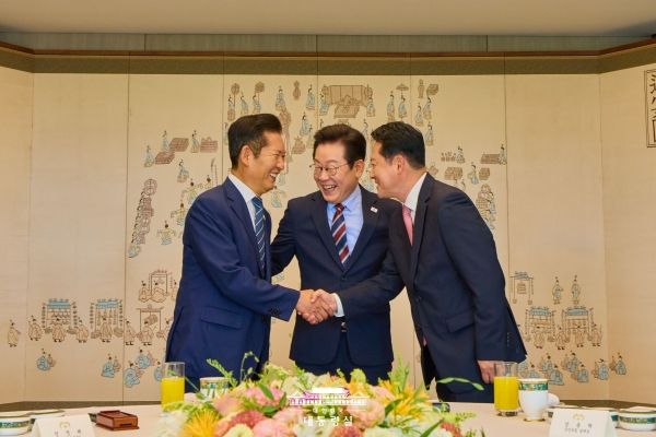 특검 수사와 입법 속도전에 대한 야당의 반발로 국회의 대치 전선이 커지고 있는 점은 우려되는 대목이다. ⓒ대한민국 대통령실