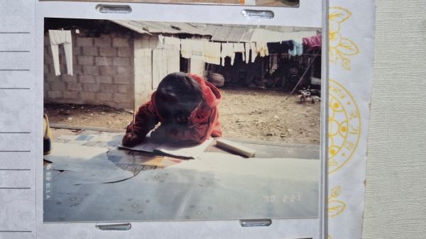 병원조차 없던 경남 마산의 한 시골에서 태어나 농촌과 도시를 오가며 성장한 박동호 대표는 유년 시절의 환경은 스스로 선택하기보다 주어진 조건에 적응하는 법을 먼저 배우게 만든 출발점이었다.ⓒ ㈜넌그럴자격있어