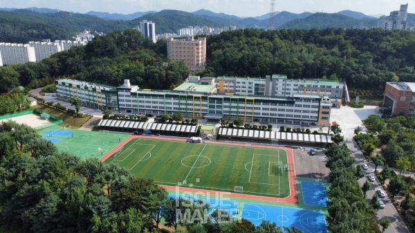 대전대신고는 지식 중심의 공부보다는 역량 중심의 공부에 초점을 맞춰 학생 개개인의 맞춤형 교육과정을 진행하고 있다. 송경주 교장은 “생명을 살리는 교육”이 누구도 따라올 수 없는 학교의 장점이라고 강조했다.