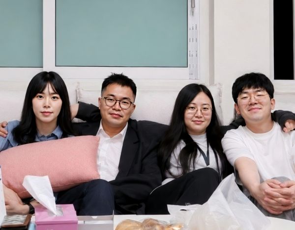 최성민 변호사에게 허자혜 사무장, 손은지 사무장, 유동민 사무장은 단순한 직장 동료가 아니다. 지금껏 같은 목표를 바라보며 걸어온 동료이자 서로를 가장 잘 이해하는 든든한 지원군이기에 이들에게 늘 감사한 마음이다