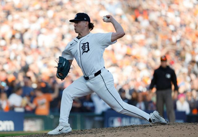 언더독으로 평가 받았던 디트로이트 타이거스가 중부 지구 1위 팀 클리블랜드 가디언스를 꺾었다. 사진은 10일(한국시각) 미국 미시간주 디트로이트 코메리카파크에서 열린 디트로이트 타이거스와 클리블랜드 가이던스의 경기에 나선 타일러 홀튼의 모습. /사진=로이터