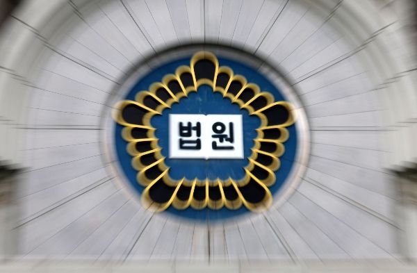 옛 연인에게 이별을 통보받자 불을 질러 살해한 60대 남성이 항소심에서 징역 35년을 선고받았다. /사진=뉴시스