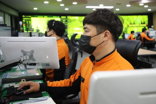 장애인이 실종돼 이틀째 수색작업을 벌이고 있다. 사진은 119 신고 접수 상황실 모습. /사진=뉴스1