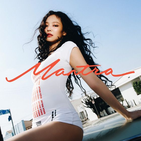 블랙핑크 멤버 제니(사진)의 신곡 만트라가 영국에서 데뷔 흥행에 성공했다. /사진=OA엔터테인먼트