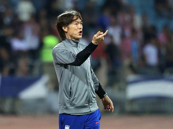 홍명보호가 지난달보다 한 단계 상승한 FIFA 랭킹 22위에 올랐다. 사진은 지난 10일 요르단 암만 국제경기장에서 열린 요르단과의 3차 예선 3차전에서 홍명보 감독의 모습. /사진=뉴시스