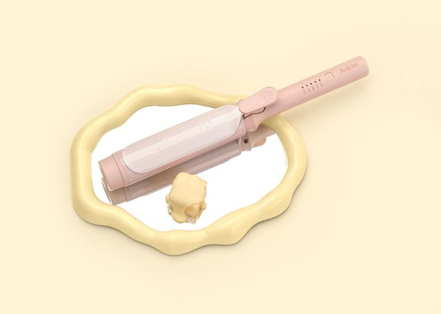 바비리스가 '버터 스무스 봉고데기 시리즈' 론칭을 기념해 카카오 쇼핑 프로모션을 진행한다. 바비리스 버터 스무스 봉고데기 40MM 이미지. /사진=바비리스