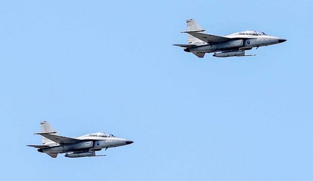  국산 경공격기 FA-50은 폴란드 수출 과정에서 일부 가동이 중단되는 일이 있었다. /사진=뉴스1