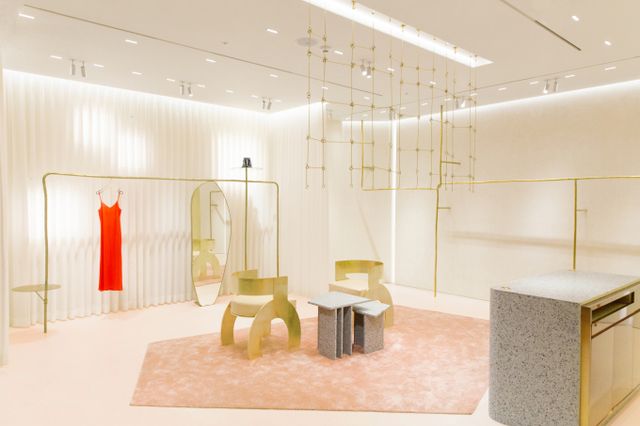 국내 패션 기업들의 수입 브랜드 전개 방식이 이전보다 입체적으로 변하고 있다. 포르테포르테 갤러리아 본점 매장 사진. /사진=LF