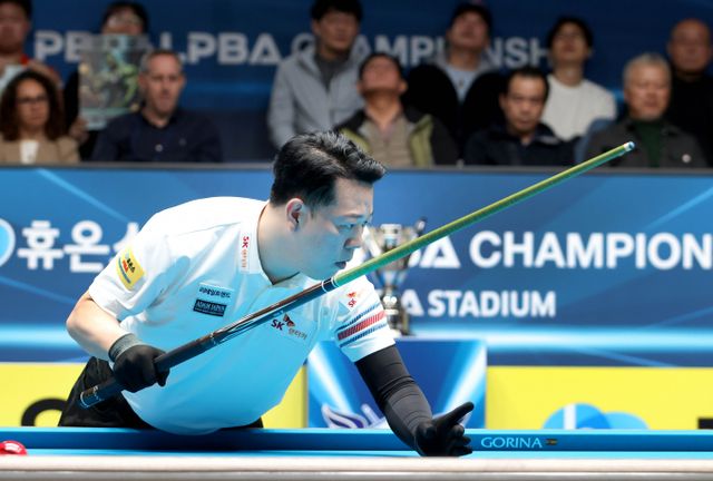 강동궁이 휴온스 PBA 챔피언십 결승전에서 다비드 마르티네스에 밀려 준우승을 기록했다. 사진은 지난 28일 경기 고양 킨텍스PBA스타디움에서 열린 PBA 5차 투어에서 준우승을 기록한 강동궁. /사진=프로당구협회(PBA)