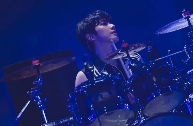 최민환이 밴드 FT아일랜드에서 잠정 퇴출된 가운데, 방송가도 그의 흔적 지우기를 본격화하기 시작했다. /사진=최민환 인스타그램