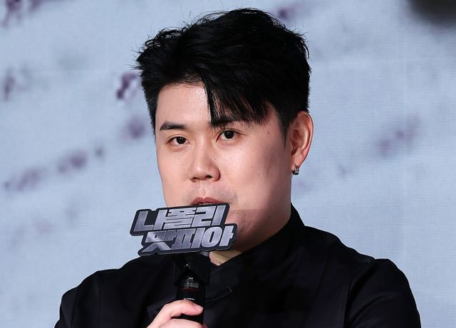 나폴리 맛피아가 '흑백요리사: 요리 계급 전쟁' 최종 우승 소감을 밝혔다. 사진은 지난 7일 오전 서울 마포구 호텔 나루 서울 엠갤러리에서 열린 넷플릭스 예능 '흑백요리사: 요리 계급 전쟁' 기자간담회에 참석한 요리사 '나폴리 맛피아'. /사진=뉴스1