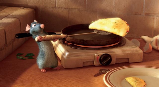 세계에서 가장 큰 쥐로 알려진 '아프리카 거대 주머니쥐'가 야생동물 밀매 단속에 투입되는 방안이 추진되고 있다. 사진은 라따뚜이 스틸컷. /사진=네이버영화