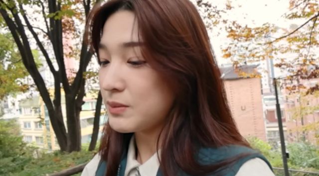 가수 율희가 전 남편인 FT아일랜드 최민환과의 양육권 소숭 이후의 근황을 전했다. 사진은 율희가 지난 10일 올린 유튜브 영상의 모습. /사진=율희 유튜브 채널 영상 캡처