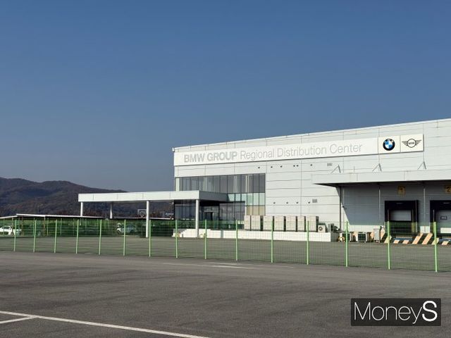  BMW그룹코리아는 BMW 안성 부품물류센터에 2027년까지 650억원을 추가로 투자해 3만1000㎡의 면적을 확장할 예정이다. /사진=김서연 기자 
