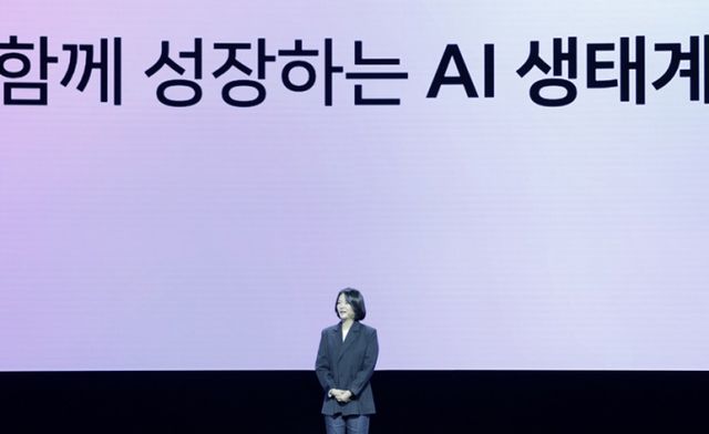 최수연 네이버 대표는 11일 삼성 코엑스 팀네이버 통합 콘퍼런스 '단 24(DAN 24)'에서 자사의 AI 청사진을 밝혔다. /사진=양진원 기자