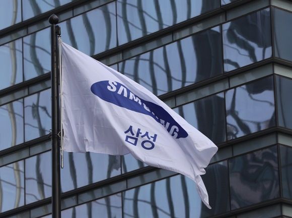 삼성전자 사옥에 위치한 깃발. /사진=뉴스1