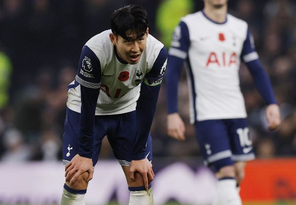 토트넘 홋스퍼가 승격팀 입스위치에 패배한 가운데 주장 손흥민이 팬들에게 직접 사과했다. 사진은 지난 10일 영국 런던 토트넘홋스퍼 스타디움에서 열린 입스위치와의 경기 손흥민의 모습. /사진=로이터