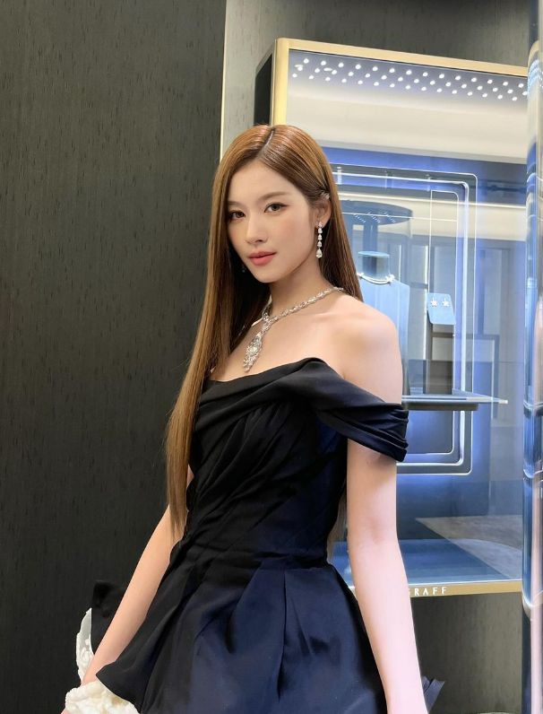 걸그룹 트와이스 멤버 사나가 일본에서 보낸 근황을 전했다. /사진=사나 인스타그램