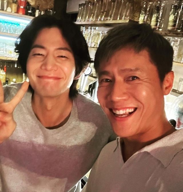 송재림의 갑작스러운 비보에 배우 박호산이 생전 송재림과 함께 찍은 사진을 올리며 추모했다. /사진=박호산 인스타그램