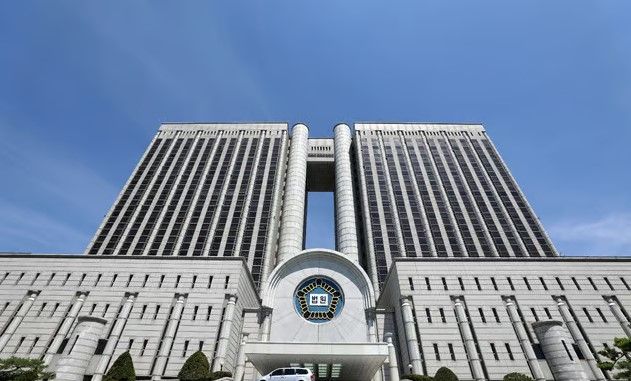 딸(16)과 알고 지내던 남학생(14)에게 흉기를 휘둘러 상해를 입힌 30대 여성에게 징역 3년에 집행유예 5년이 선고됐다. /사진=뉴시스