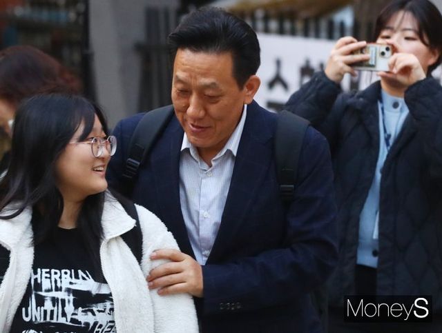 ▲ 차근차근 꼼꼼히... 잘할꺼리 믿어 의심치 않는다