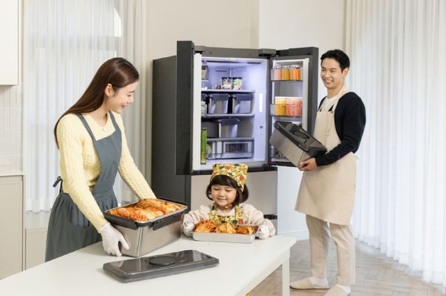 삼성전자는 올해 10월까지 김치냉장고 판매가 지난해 대비 두 자릿수 성장했다고 12일 밝혔다. / 사진=삼성전자 