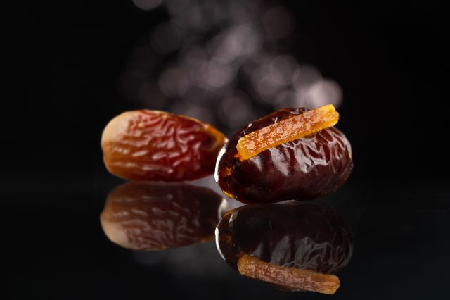 롯데백화점이 프리미엄 디저트를 강화하는 배경에는 젊은 층 고객을 집객하고 매출을 높이려는 목적이 있는 것으로 풀이된다. 사진은 바틸의 데이츠 이미지. /사진=바틸