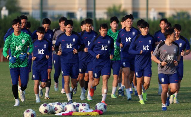 한국 축구대표팀 오는 19일 밤(한국시각) 팔레스타인을 상대로 2026 북중미월드컵 아시아지역 3차예선을 앞두고 있다, 사진은 대표팀 선수들이 훈련하는 모습. /사진=뉴시스