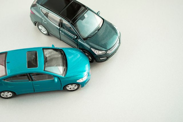  무면허 상태로 운전을 하다가 사고를 내고 도주한 뒤 친구에게 대리 자백을 시킨 혐의로 재판에 넘겨진 30대가 실형을 선고받았다./사진=이미지투데이