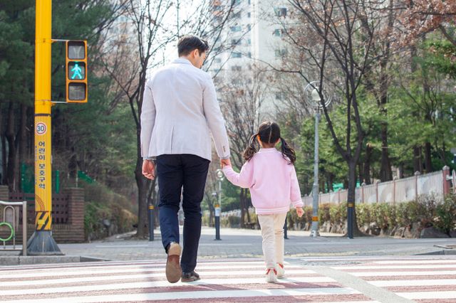 서울시는 지난 10월29일 '탄생응원 서울 프로젝트' 계획을 발표하고 맞벌이 가정의 육아와 출생가구 주거지원 등에 2025-2026년 예산 6조7000억원을 투자한다고 밝혔다. /사진=이미지투데이