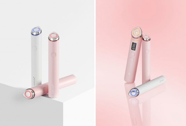 에이피알의 뷰티 디바이스 브랜드 메디큐브 에이지알이 실속형 뷰티 디바이스 부스터 프로 미니를 출시했다. 사진은 부스터 프로 미니. /사진=에이피알