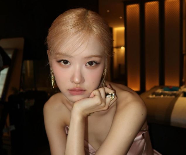 걸그룹 블랙핑크 멤버 로제가 신곡 '아파트'(APT.)로 영국 오피셜 싱글차트에서 K팝 여성 가수 신기록을 세웠다. /사진=로제 인스타그램 캡처