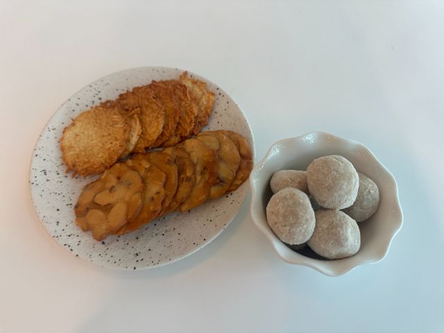 무에르는 무주IC 만남의광장 내 카페로 천마의 대중화를 위한 디저트를 개발한다. 사진은 천마튀일과 천마스노우볼. /사진=다이어리알