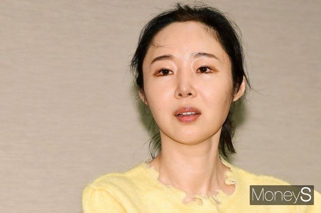 민희진 어도어 전 대표가 하이브와 어도어를 떠난다. 사진은 지난 5월 서울 중구 신문로 한국프레스센터에서 어도어 임시주주총회 결과에 따른 입장을 설명하는 기자회견에 나선 민희진 어도어 전 대표. /사진=임한별 기자