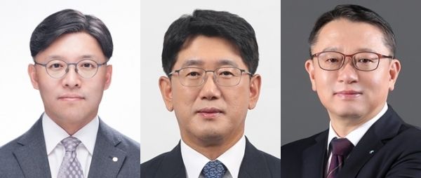 (왼쪽부터) 우리은행 유도현 경영기획그룹 집행부행장, 박장근 리스크관리그룹 집행부행장, 정진완 중소기업그룹 집행부행장 /사진-우리은행