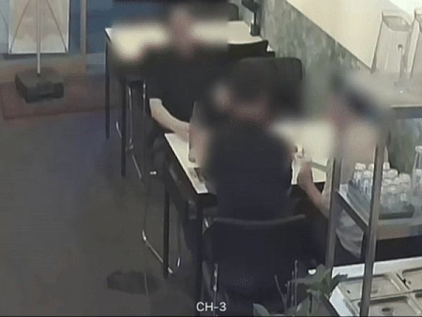 자영업자를 상대로 '가게를 망하게 해주겠다'고 하는 등의 갑질을 한 대구 중구 공무원 1명이 송치됐다./사진=온라인 커뮤니티 '아프니까 사장이다' 갈무리