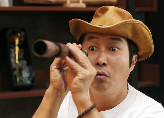  개그맨 김병만 전처가 자신을 둘러싼 여러 의혹에 대해 입을 열었다. 사진은 지난해 9월 경기 양주시의 한 카페에서 뉴스1과 인터뷰에 나선 코미디언 김병만. /사진=뉴스1