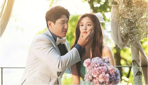 이혼한 지연 황재균 부부의 100억원대 신혼집이 재산분할 대상에 포함됐는지 여부에 관심이 쏠리고 있다. /사진=지연 인스타그램