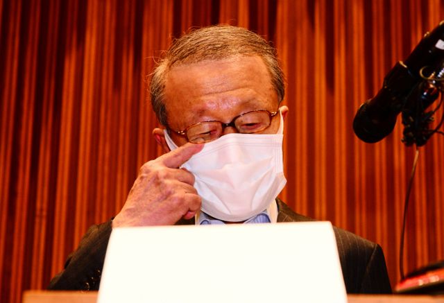  200억 원대 횡령·배임 의혹을 받는 홍원식 전 남양유업 회장이 오는 구속 기로에 섰다. 사진은 '불가리스 사태'와 관련 대국민 사과 기자회견 하는 모습. /사진=뉴스1