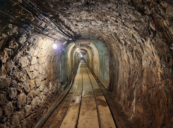 일본 정부가 사도광산 추도식에서 조선인 노역의 강제성에 대해 언급하지 않자, 서경덕 성신여대 교수가 유네스코에 고발하겠다고 밝혔다. 사진은 일본 사도광산. /사진=서경덕 성신여자대학교 교수 제공