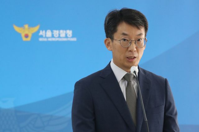 올해 해외 기술유출 비중이 처음으로 20%를 넘겼다. 사진은 조광현 안보수사지원과장이 지난 9월 10일 오후 서울 종로구 사직로 서울경찰청 회의실에서 국가핵심 반도체 기술 유출사건 관련 브리핑을 하고 있는 모습. /사진=뉴스1