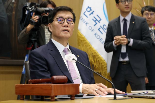 채권 전문가 83%는 오는 28일 열리는 한국은행 금융통화위원회에서 기준금리를 동결할 것으로 내다봤다./사진=뉴스1